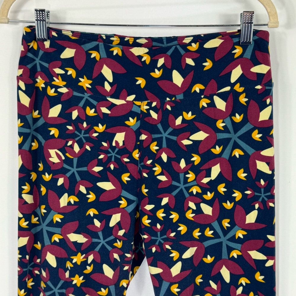 Lularoe Tall and Curvy Leggings Womens Floral Tulip Print 12-18